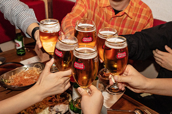 와인과 함께하는 스텔라 아르투아 다이닝